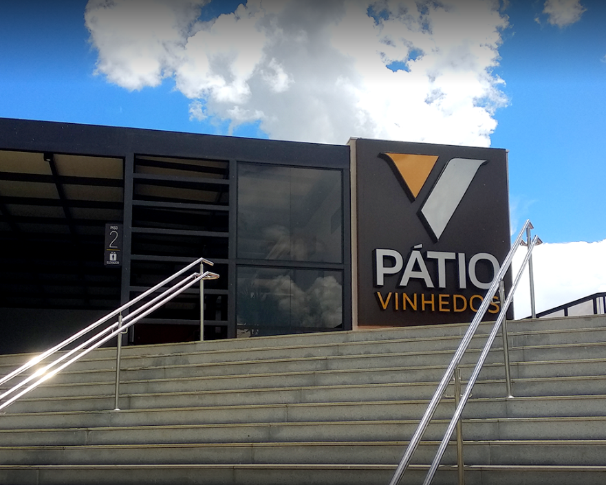 Pátio Vinhedos